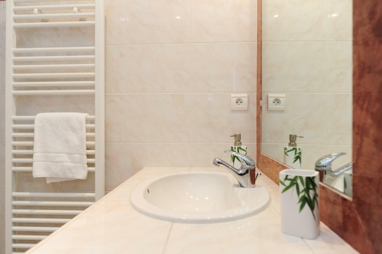Le Savoy Palace - Five Stars Holiday House Ницца Экстерьер фото